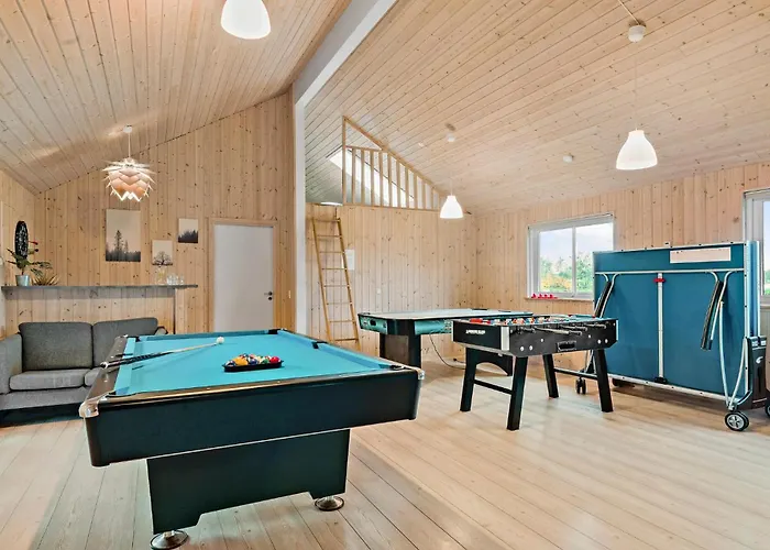 Dom wakacyjny Beautiful In Idestrup With Sauna Bøtø By