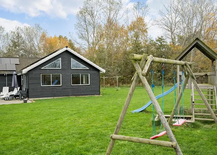 Beautiful In Idestrup With Sauna 度假居 *